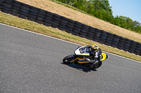 enduro-digital-images;event-digital-images;eventdigitalimages;mallory-park;mallory-park-photographs;mallory-park-trackday;mallory-park-trackday-photographs;no-limits-trackdays;peter-wileman-photography;racing-digital-images;trackday-digital-images;trackday-photos